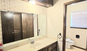 808 Cambridge Dr, Altus, OK 73521
