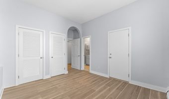 828-834 E Fifth St 4, Boston, MA 02127