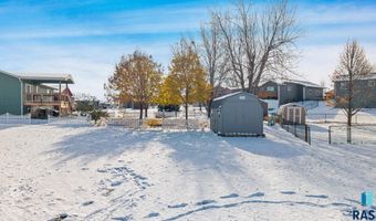 509 Aana Ave, Baltic, SD 57003