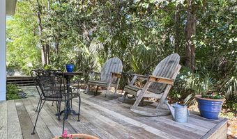 174 Dr Frederick S Humphries St, Apalachicola, FL 32320