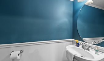 62 BOATWORKS Dr, Bayonne, NJ 07002