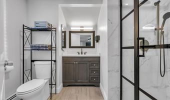 55 Drift Rd, Belford, NJ 07718