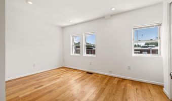 329 18TH Pl NE, Washington, DC 20002