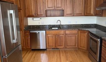 12 Braeburn Ln 12, Ashland, MA 01721