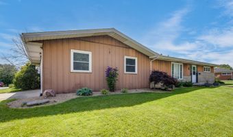 421 Country Club Dr, Batesville, IN 47006