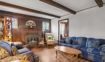 64 Dyer Ave, East Providence, RI 02915