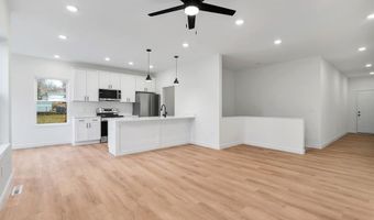 453 Rosedale Ter, Ballwin, MO 63021