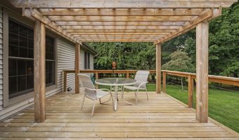 9550 Lakeside Dr, Alden, MI 49612