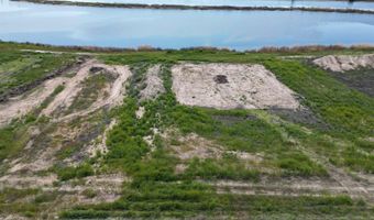 Lake Front Ln, Caldwell, ID 83607