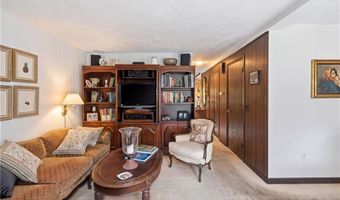 10 What Cheer Rd, Narragansett, RI 02882