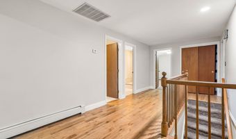 28 Olde Lantern Rd, Bedford, NH 03110