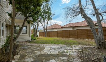 702 Ogden Ln, Alamo Heights, TX 78209