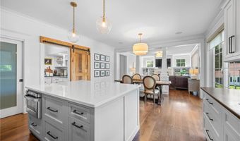 96 Evergreen St, Cumberland, RI 02864