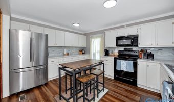 215 Dusty Dr SW, Arab, AL 35016