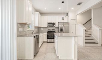 6208 CAMINO Dr, Apollo Beach, FL 33572