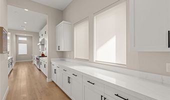 4822 Shady Ridge Dr, Las Vegas, NV 89135