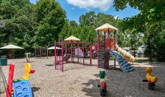 1307 Chenworth Dr, Apex, NC 27502
