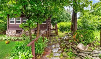13 Alturas Rd, Alloway, NJ 07422