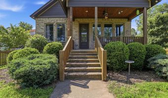 608 Cottage Ln, Benton, AR 72019