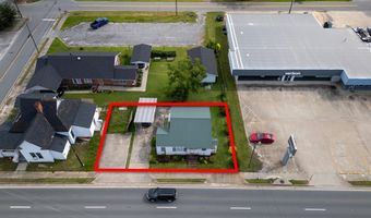 199 Anthony/Oak Sts, Baxley, GA 31513