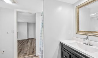 210 Keach Pond Dr, Glocester, RI 02814