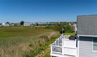 18 STARFISH Dr, Narragansett, RI 02882