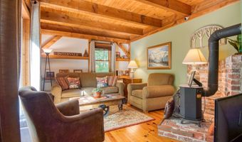 15 Burdett Rd, Bartlett, NH 03845