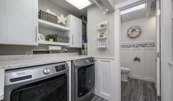293 Louis Ave, Bayville, NJ 08721
