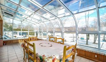 38 N Lake Shore Dr, Brookfield, CT 06804