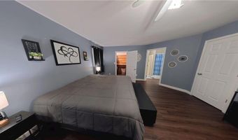 980 Lake Viking Ter, Altamont, MO 64620