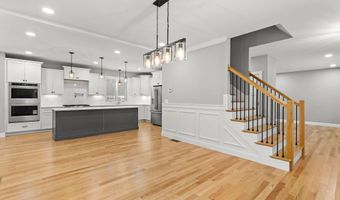 91 Raymond Rd, Auburn, NH 03032