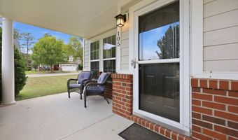 105 Moultrie Ln, Aberdeen, NC 28315