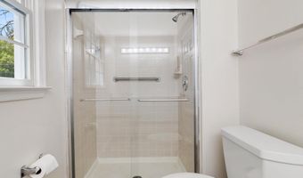 2600 COMPASS Dr, Annapolis, MD 21401