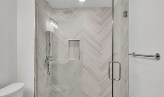 50 Hichborn 408, Boston, MA 02135