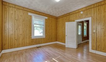 8120 2nd St, Boiling Springs, SC 29316