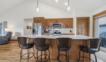 1515 Geneva Rd NE, Alexandria, MN 56308