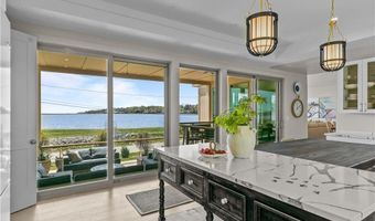 82 Ellery Rd, Newport, RI 02840