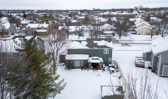 208 13th St SW, Altoona, IA 50009