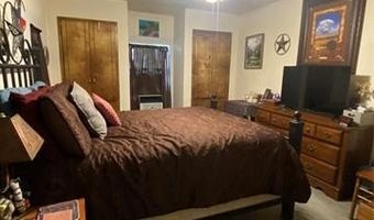 124 Russet Dr, Ardmore, OK 73401