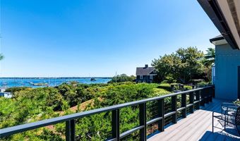 36 Newport St, Jamestown, RI 02835
