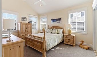 23 5th St, Beach Haven, NJ 08008