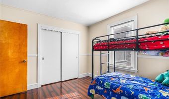 11 Lyman Ave, North Providence, RI 02911