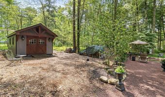 129 Woodbury, Blakeslee, PA 18610