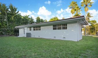 52 Camden Dr, Bal Harbour, FL 33154