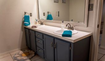 1511 Live Oak Ln, Andrews, TX 79714