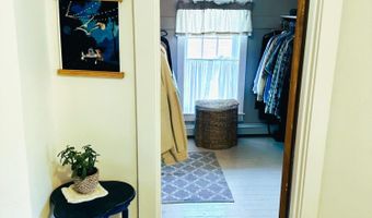 71 Brook Rd, Falmouth, ME 04105
