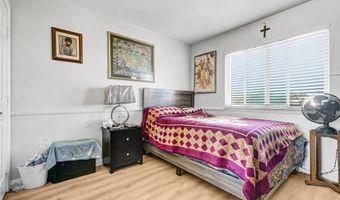 1341 S Pembrooke Ln, Anaheim, CA 92804