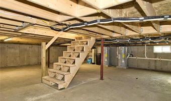 24 Seaspray Way, Little Compton, RI 02837