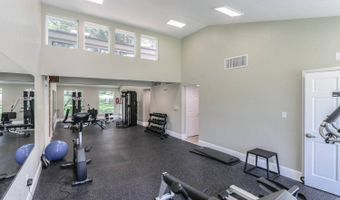 487 Oak Haven Dr, Altamonte Springs, FL 32701