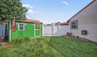 149 Idlewild Ln, Aberdeen, NJ 07747